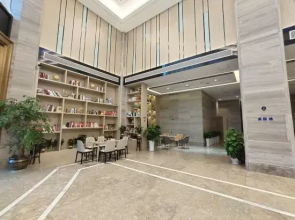 Huaihua Chenyuan International Inland Port Grand Hotel