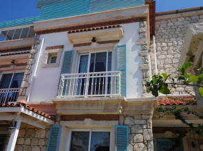 Dantel Konuk Evi
