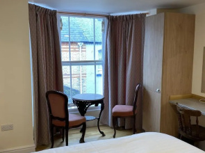 The Grand Harbour Hotel