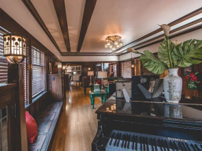 Greenway Manor