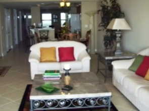 Di Mucci Twin Towers 1607- great ocean views. 2BR 2BA