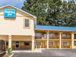 Days Inn By Wyndham Calhoun Ga I-75 And Us-41