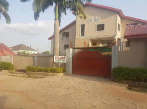 Pedallo Luxury Inn Ltd