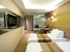 GK Regency Suites