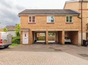 Charming Cosy Coach House in Fishponds, Bristol