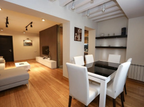 Hosthub 2Br Near Dry Bridge Smarttv