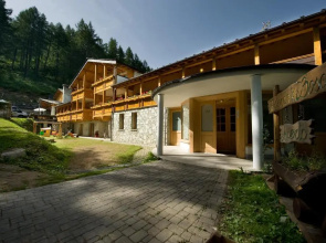Boscone Suite Hotel
