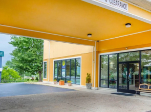 Baymont Inn & Suites Winchester