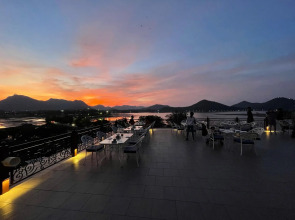 Inder Prakash Lake Facing Boutique Hotel