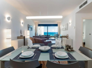 2226-Luxury sea view apartment