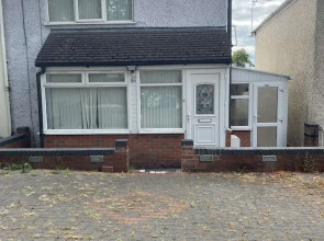 Cleeve Road House