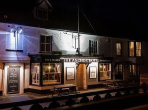 Anchor Hotel