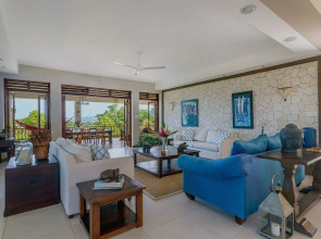 Kanowa , Fully Staffed With Panoramic Views 4 Bedroom Villa