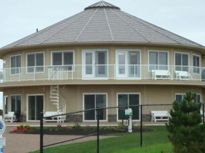 Around the Sea Rotating House, Suites & Tours