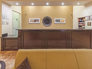 La Quinta Inn & Suites by Wyndham Alvin