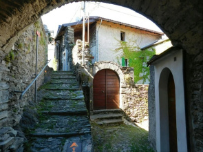 Apartment With One Bedroom In Dervio With Wonderful Lake View And Wifi 2 Km From The Beach