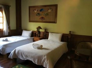 Himawari Restaurant & Cottage