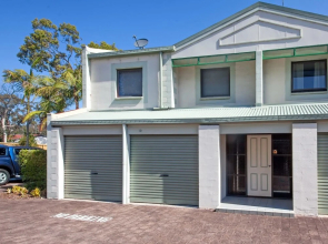 Carindale, Unit 10/19-23 Dowling Street