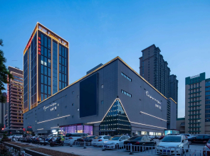 Ramada by Wyndham Luoyang Downtown