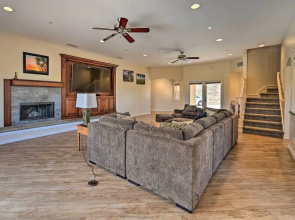 Luxe Vista Getaway w/ Private Pool & Hot Tub!