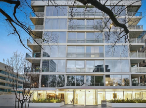 Fawkner Apartment 1B1B