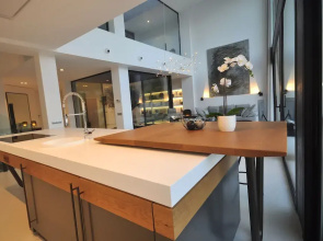 Montblau in Buger With 4 Bedrooms and 5 Bathrooms