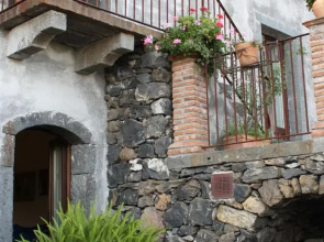Red Etna-Taormina: The Land of Wine