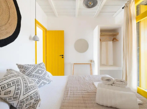 Themonies Suites and Apartments