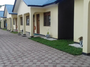 Remarkable 10-bed Cottages in Bagamoyo