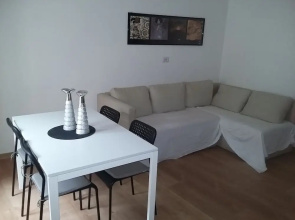 Very Central Apartment, a few Steps From the Duomo and the Theatre, With Balcony