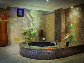 Feng Cai Motel