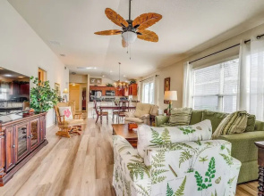 Screened Lanai & Grill: Home in The Villages