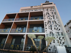 Valmar Hotel