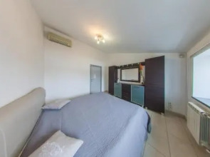 Mansard Apartment Antonovicha 4