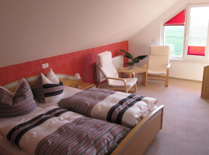 Detached Property With Large Garden in Bad Tabarz spa