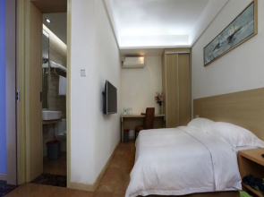 Shenzhen Xichong Yuerongwan Workers Resort