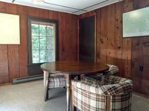 Mt. Baker Lodging Condo #80 – Fireplace, Sleeps 4! by MBL