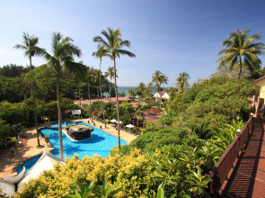 All Seasons Naiharn Phuket