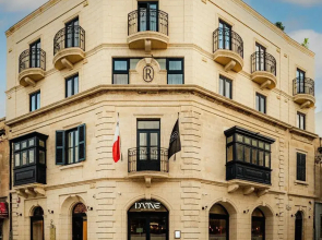 Royale Sainte Hélène Boutique Hotel