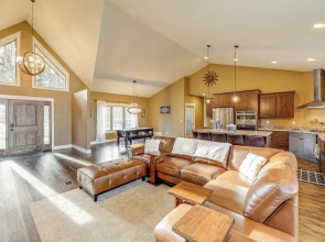 Deck + Views: Scenic Group Getaway in Lakeside!
