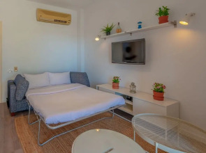 Vesta - Superior APT - 3BR - White Apartments