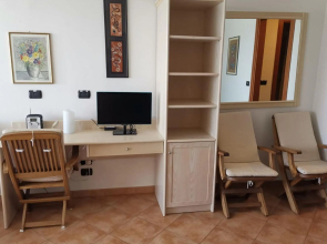 Studio apartment situated inside the Verde-blu residence, for 4 people, sq.m 34 , with terrace, pool-VERDEBLU 609