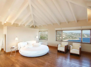 Seaview Peninsula Villa