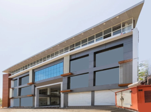 Hotel SMR Palace By OYO Rooms