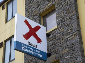 Base Backpackers Queenstown