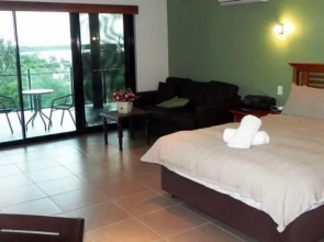 Leisure-Lee Holiday Apartments
