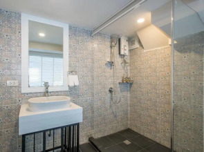 Siam Champs Elyseesi Unique Hotel