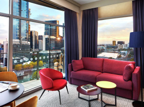 DoubleTree by Hilton Hotel Melbourne - Flinders Street