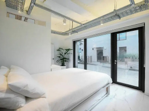 F9 Tailor Serviced Home near Hongik Univ
