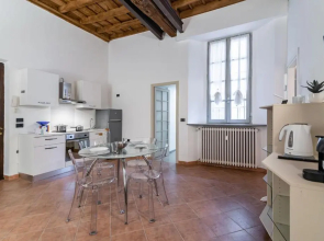 House of Foscolo - Palazzo Cornazzani - by Host4U